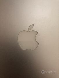 Vari MacBook Pro e MacBook Air