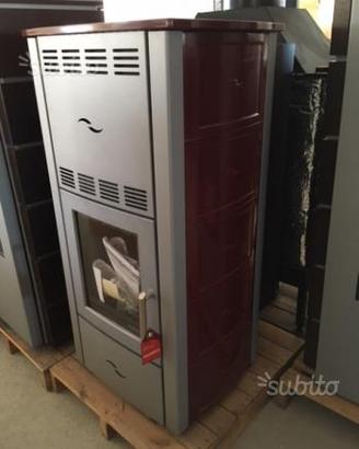 Stufa a pellet kelly/sissi idro Palazzetti kw 18,5