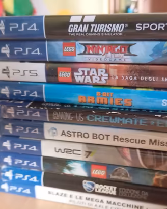 lotto giochi PS4 più 1 di Ps5 