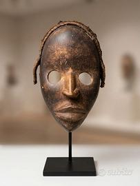 Maschera Africana Dan in Legno Intagliata a Mano -