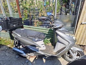 Moto 150