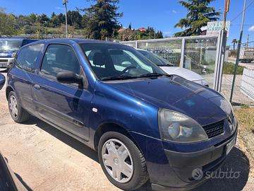 Renault Clio 1.2 cat 3 porte Confort Authentique