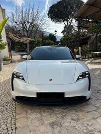 Porsche Taycan performance battery plus