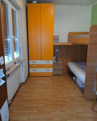  cameretta con letto a castello