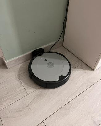 IRobot Roomba 698
