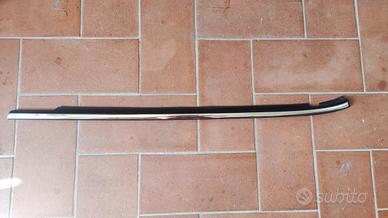 Rasavetro cromato Giulietta posteriore sinistro 