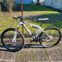 Mtb Cube Ams 120