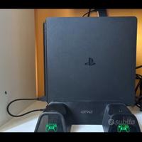 Playstation 4 + Supporto