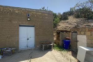 Terreno con casa Siculiana