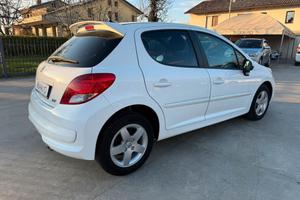 Peugeot 207 5p 1.4 95 CV 74.900 KM
