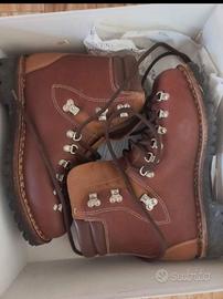 scarponi da montagna 