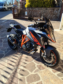 Ktm super duke 1290 gt
