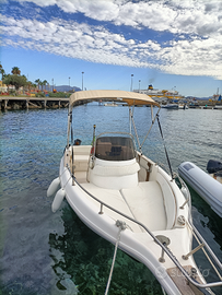 Barca Mini Fisherman 5.80 motore Honda 40hp