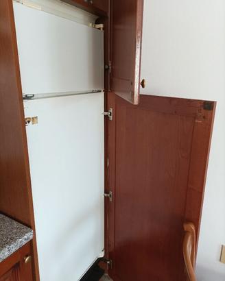 Frigorifero congelatore a incasso INDESIT IN-D 240