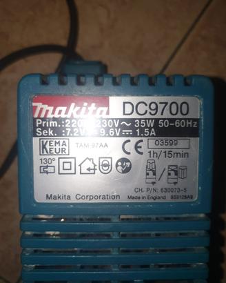 Carica batteria makita