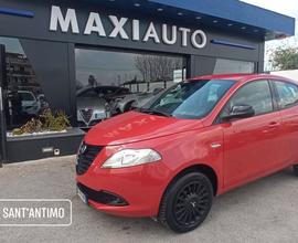 Lancia Ypsilon 2015 ENTRA!