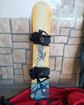 Snowboard HotStuff 142