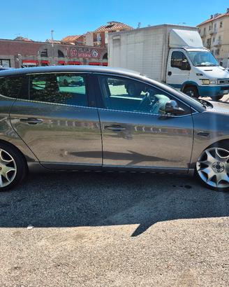 Lancia Delta GPL Ecochic Momo Design 1.4 120cv