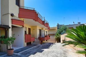 Casa indipendente a Turi, via Rutigliano, 5 locali