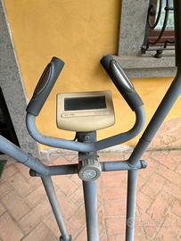 Bicicletta ellittica per tono muscolare