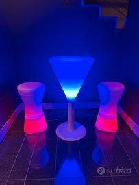 Tavolo + sgabelli Luminosi