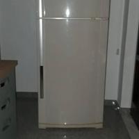 Frigorifero con congelatore 