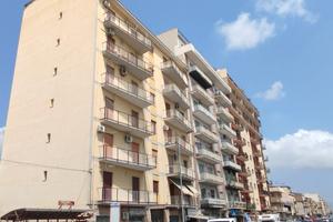 Apio 3 vani via Tasca Lanza 110mq