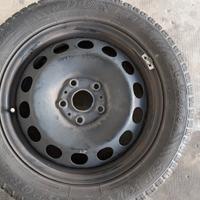 cerchi in ferro con ruote invernali 