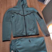 Tuta completa Nike Tech Fleece tg XS
originale 