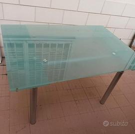 Tavolo di vetro allungabile 