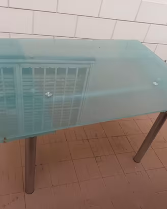 Tavolo di vetro allungabile 