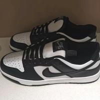 Nike Dunk Low Nere e Bianche 40.5 Nuove