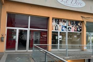 Laboratorio/Fondo in un centro commerciale