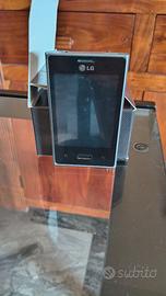 LG E400