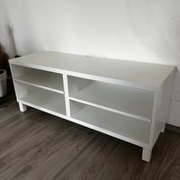 Mobile tv con mensole