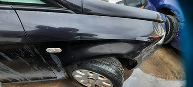 SEAT LEON 2012 - PARAFANGO DESTRO