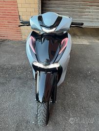 Honda sh 350