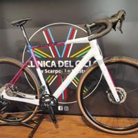 BICICLETTA GRAVEL CARBONIO SANTS GRV2