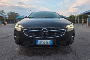 Opel Insigna 2.0 CDTI 174 cv AT8