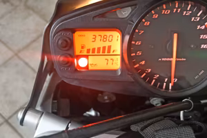 Suzuki gsr 600