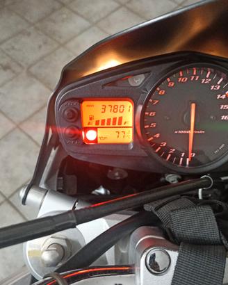 Suzuki gsr 600