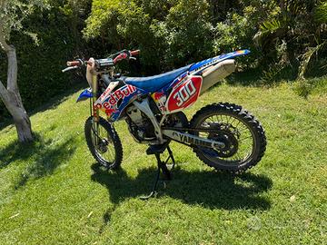 Moto cross 250