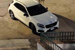 Mercedes GLA 