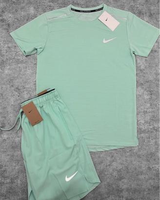 Completo sportivo Nike Running