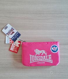 Bustina con powerbank Lonsdale 