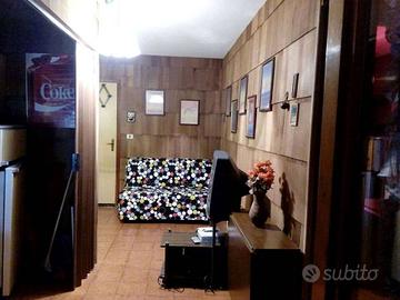 Appartamento di 50 m² con 3 locali e box auto a Ro