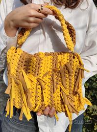 Borsa a spalla handmade in fettuccia giallo beige 