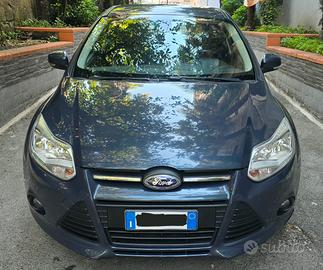 Ford Focus 1.6 titanium 5 porte benzina/Gpl 2014