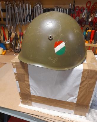 Elmetto Militare Italiano Modello 33 WW2
