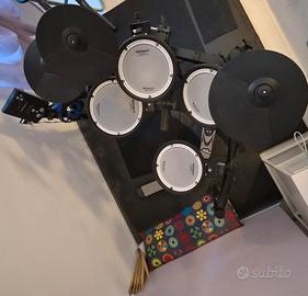 Roland v-drums TD1DMK +  serie bacchette